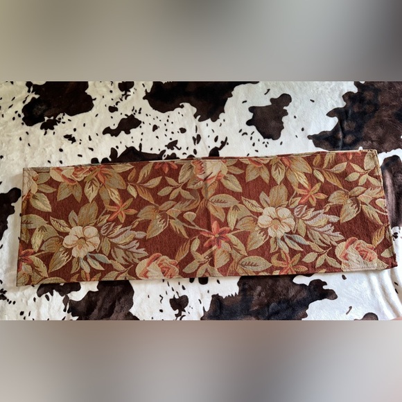 table runner - Picture 4 of 4